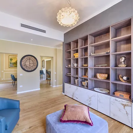 Velia With Air Conditioning And Private Pool Villa