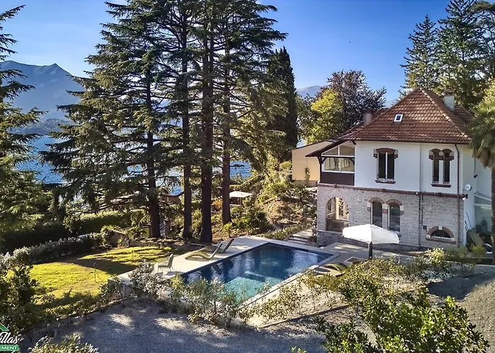 Velia With Air Conditioning And Private Pool Villa Lierna