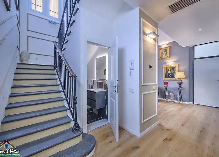 Velia With Air Conditioning And Private Pool Villa *