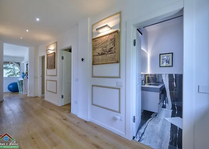 Velia With Air Conditioning And Private Pool